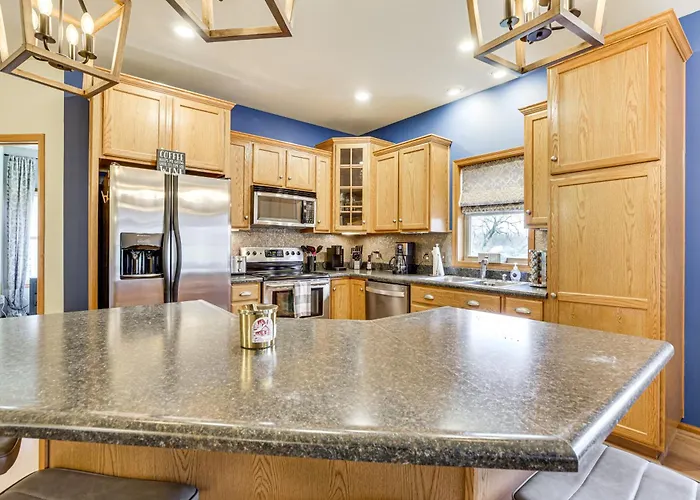 Pet-friendly W/ Resort-style Amenities! * Galena